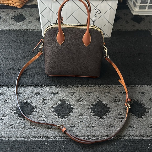 Dooney and Burke Domed Satchel brand new - Picture 2 of 6